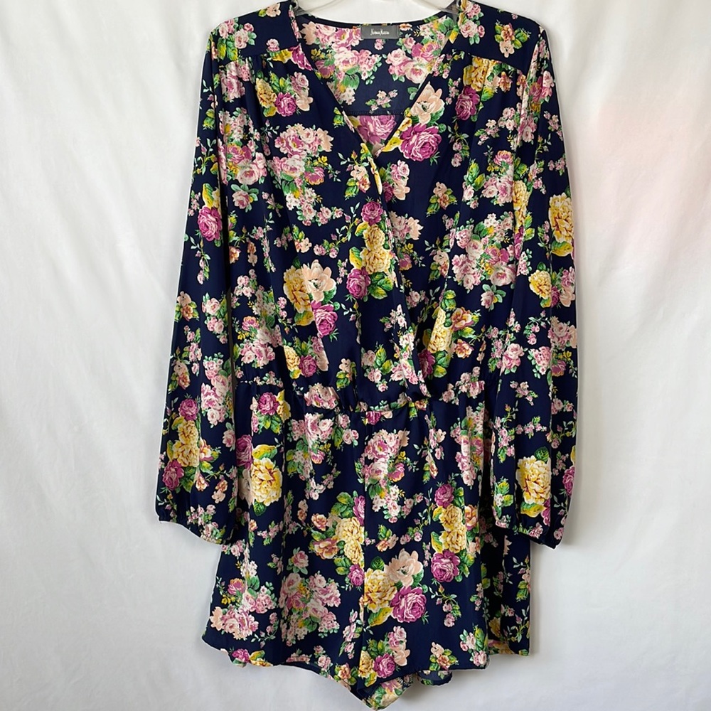 Neiman Marcus Navy Blue Floral Long Sleeve V-Neck Romper - Size Large